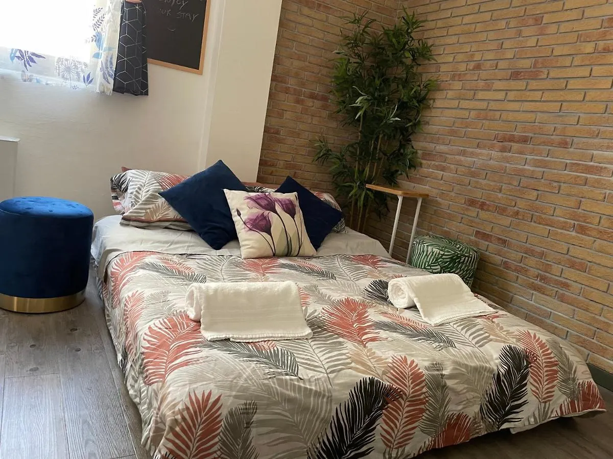 Charming Elise- Apartment Close To Central Station Milan Italy